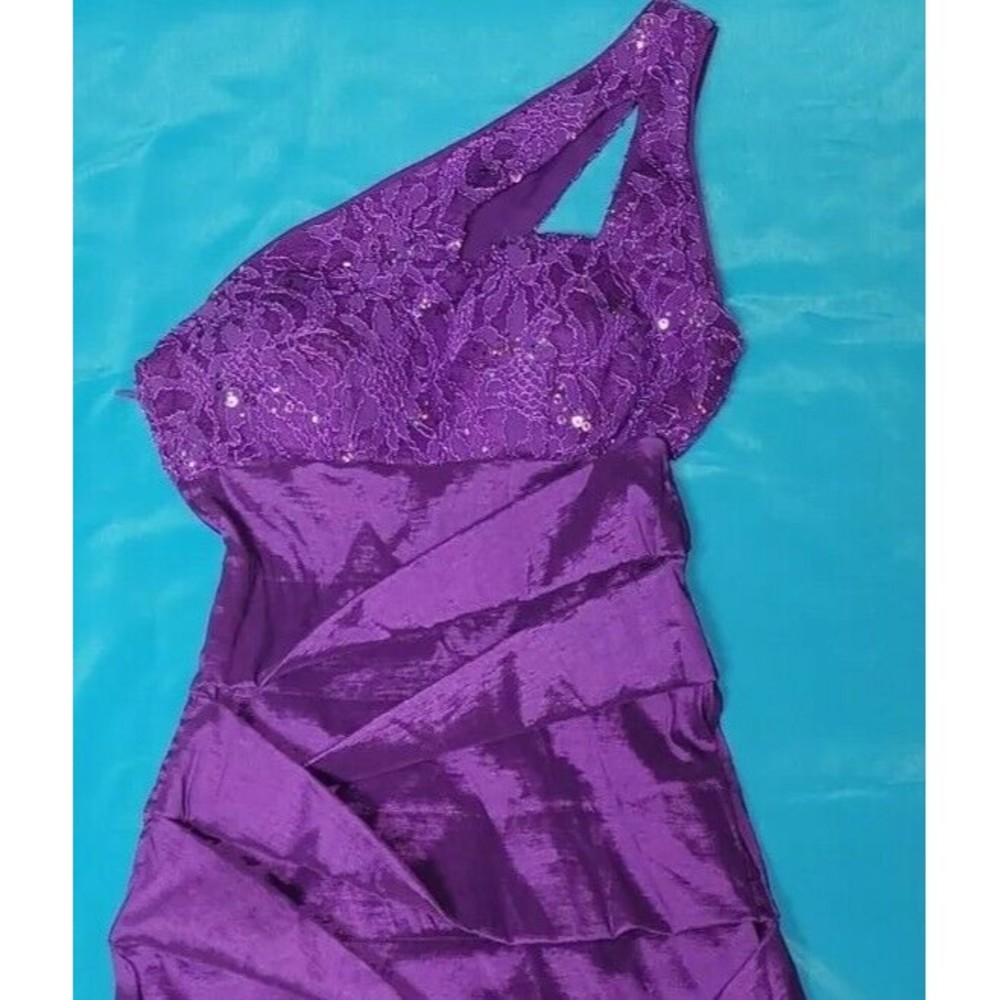Beautiful Hailey Logan Purple Dress Sz S